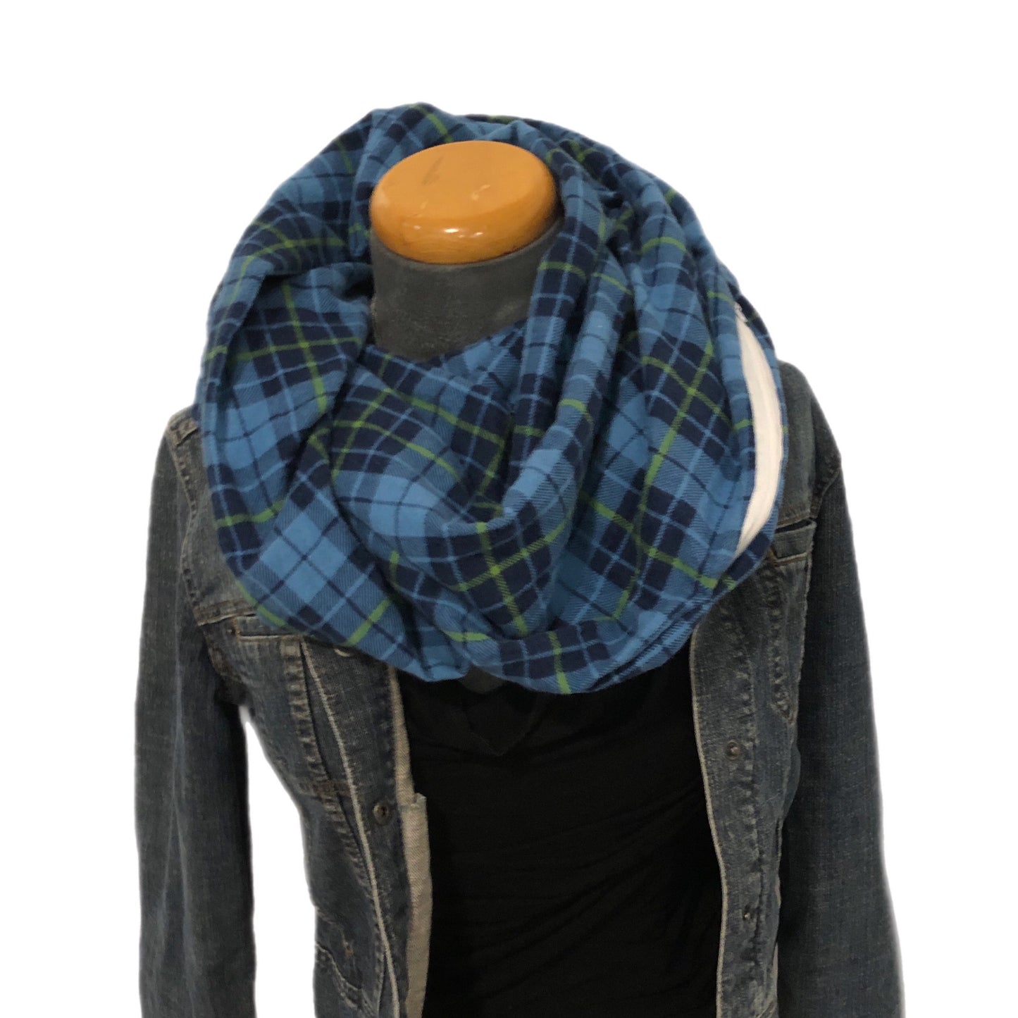 Hidden pocket infinity scarf
